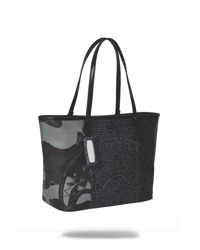 3AM THE TRILOGY Tote Çantalar