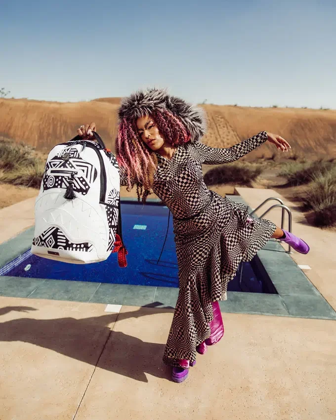 A.I.8 AFRICAN INTELLIGENCE - ORIGIN STORY Sırt Çantası (DLXV)