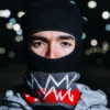 DİKİLMİŞ KAR MASKELERİ