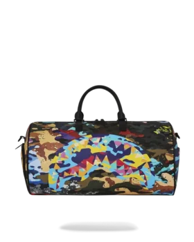 DİLİMLENMİŞ VE KÜP KÜP KESİLMİŞ Camo DUFFLE