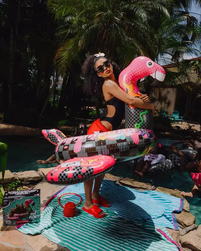 FLAMINGO MAFIA - HAVUZ PARTİSİ Deniz Yatakları