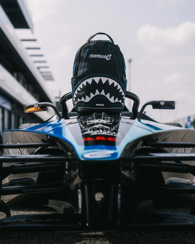 FORMULA-E GEN3 LED Sırt Çantası