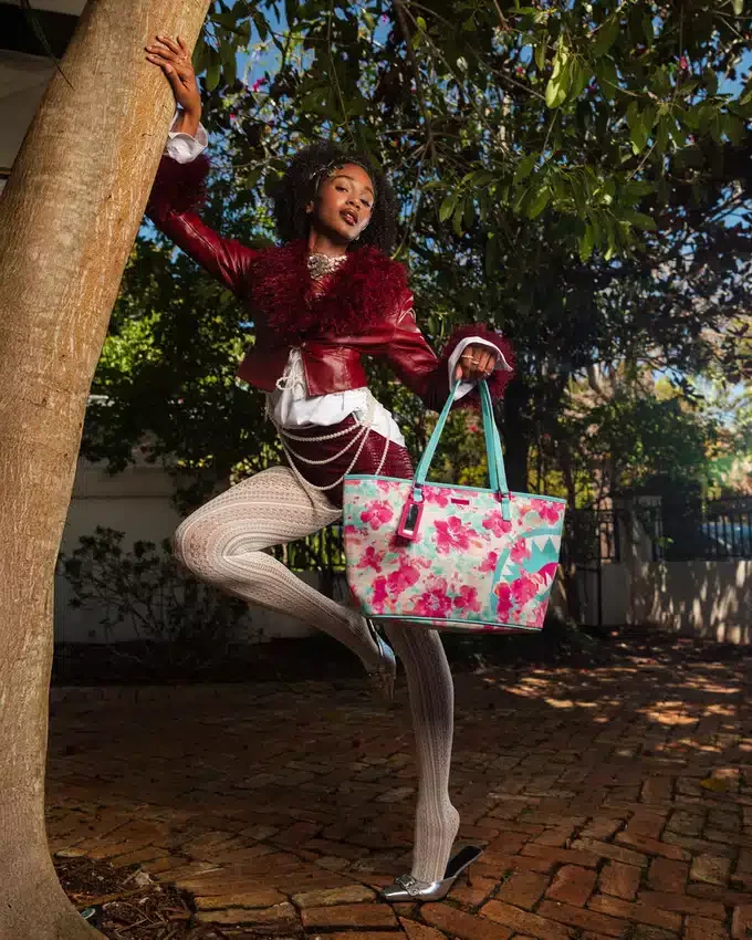 GARDEN DELIGHT Tote Çantalar