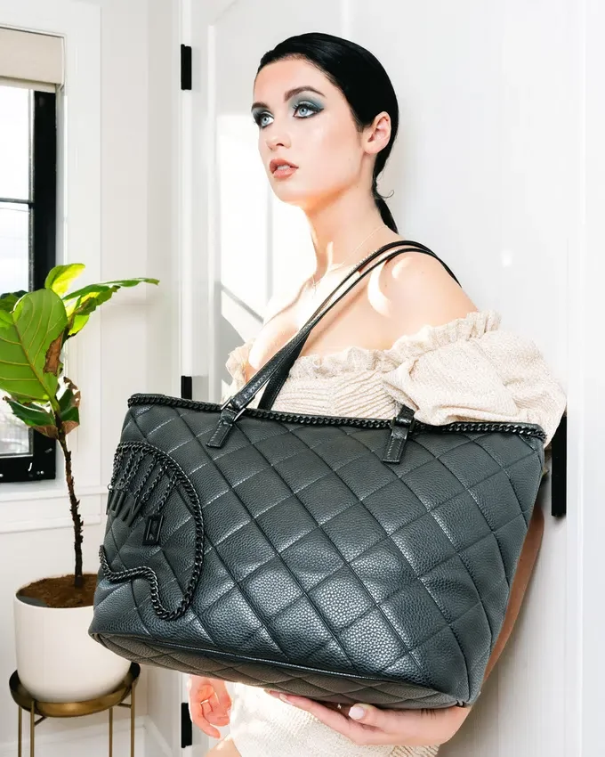 GHOST SHADOW TOTE Tote Çantalar