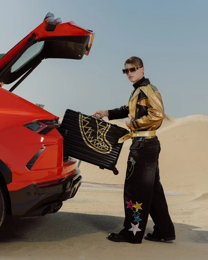 GOLD FANG TAM BOY VALİZLERİ