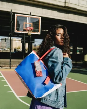 KEITH HARING THE BIG BLUE PURSE Tote Çantalar