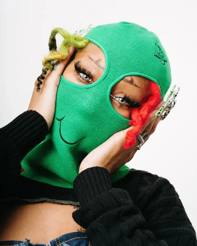 MARTIAN MONEY Kar Maskeleri