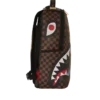 NARUTO KAÇIYOR
