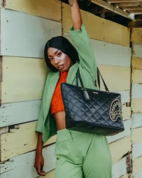 NOIR QUILT ALTIN ZİNCİRLİ SHARK TOTE ÇANTA