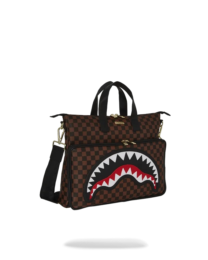 PARİS'TEKİ SAWTOOTH SHARKS SEYAHAT ÇANTASI