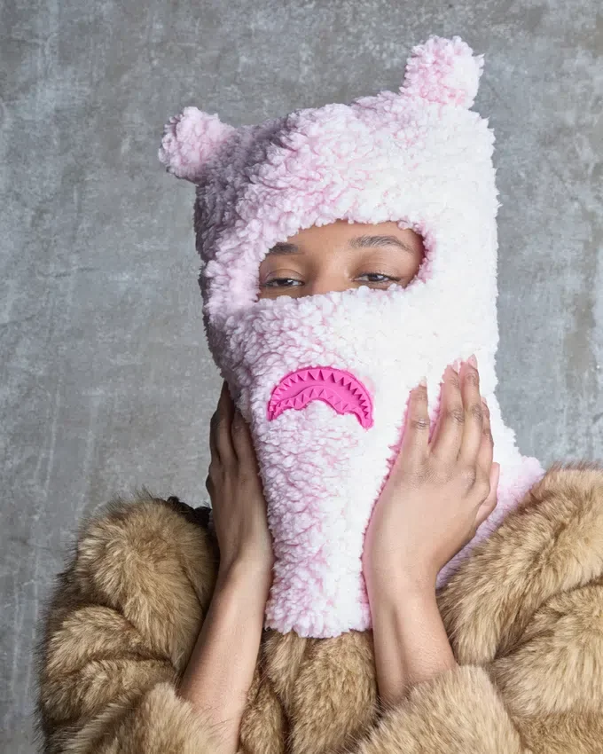 PEMBE POLAR AYI KULAKLILI KAR MASKELERİ