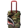 SHARKNAUTICS (Camo) 21,5” Valiz