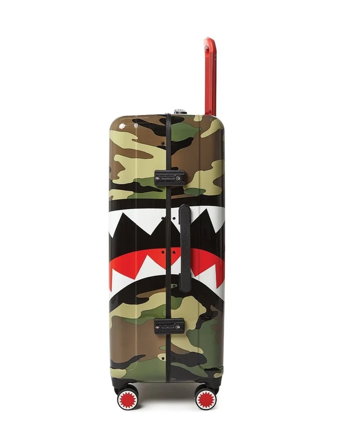 SHARKNAUTICS (Camo) 29,5 inç TAM BOY VALİZLERİ