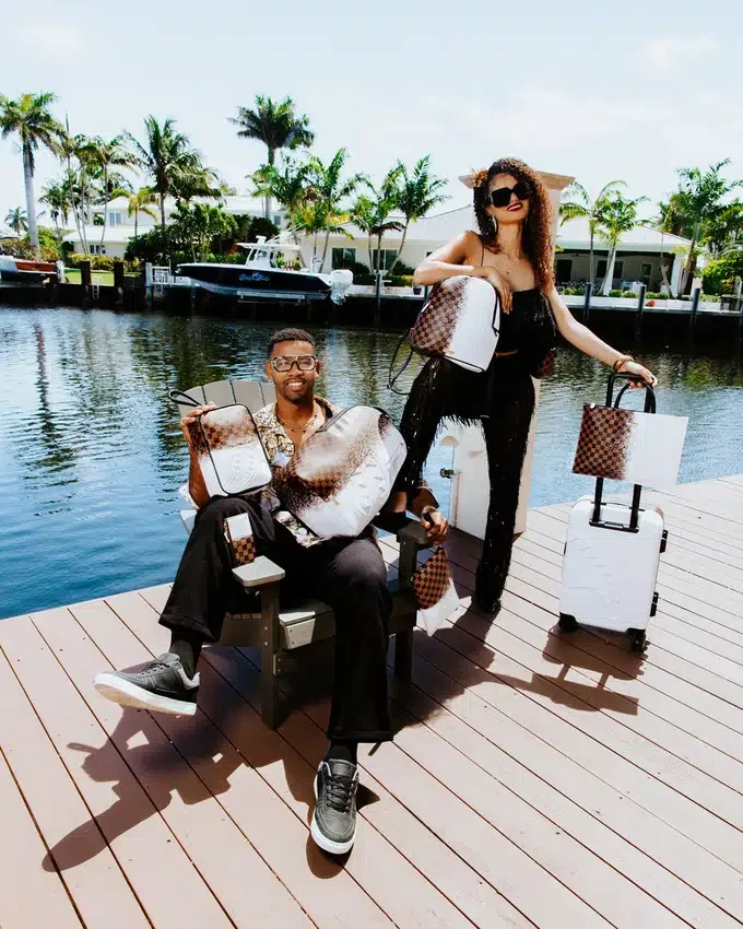 SPRAYSHARKS WORLDWIDE OMUZ ASKILI ÇAPRAZ CLUTCH
