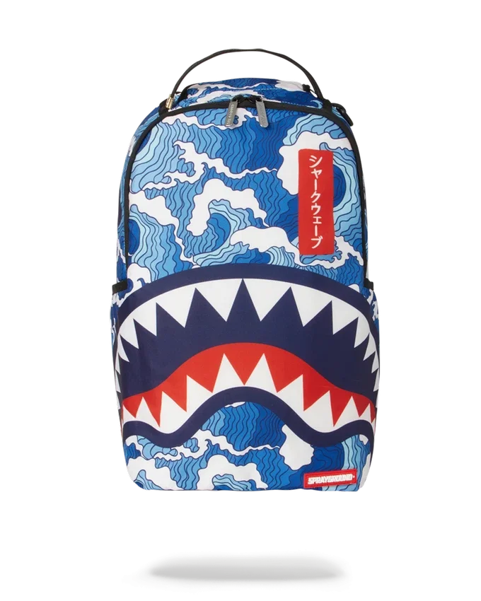 THE SHARK WAVE (okyanustan toplanan %100 geri dönüştürülmüş plastik şişelerden üretilmiştir)