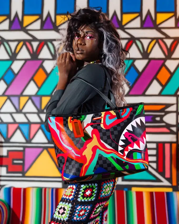 TRIPPY TAFFY Tote Çantası